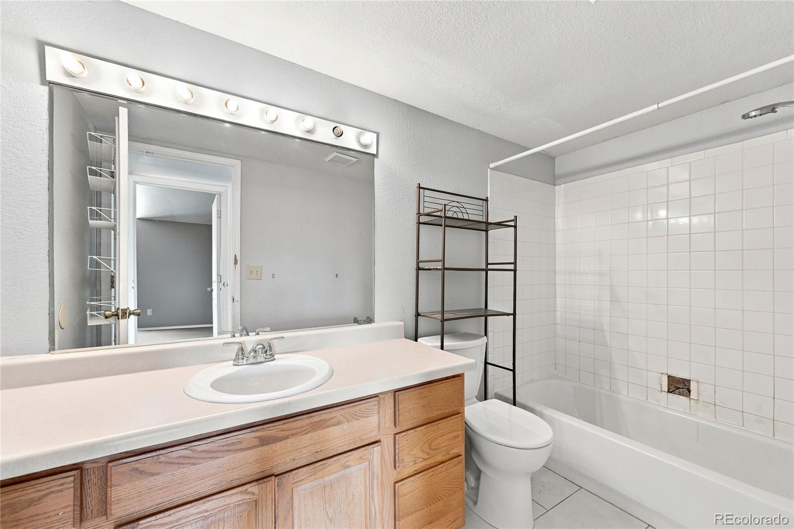 MLS Image #25 for 931 s utica street,denver, Colorado