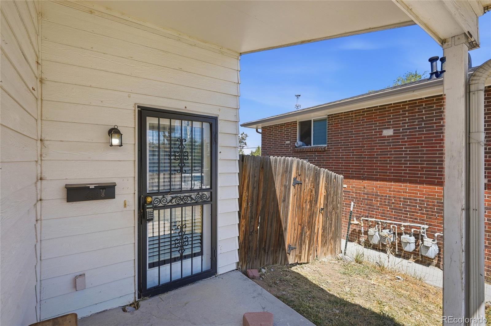 MLS Image #7 for 931 s utica street,denver, Colorado
