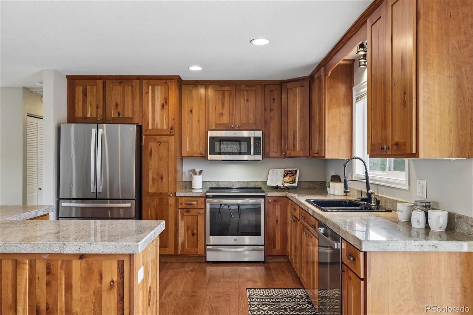 MLS Image #11 for 11931 e hawaii circle,aurora, Colorado