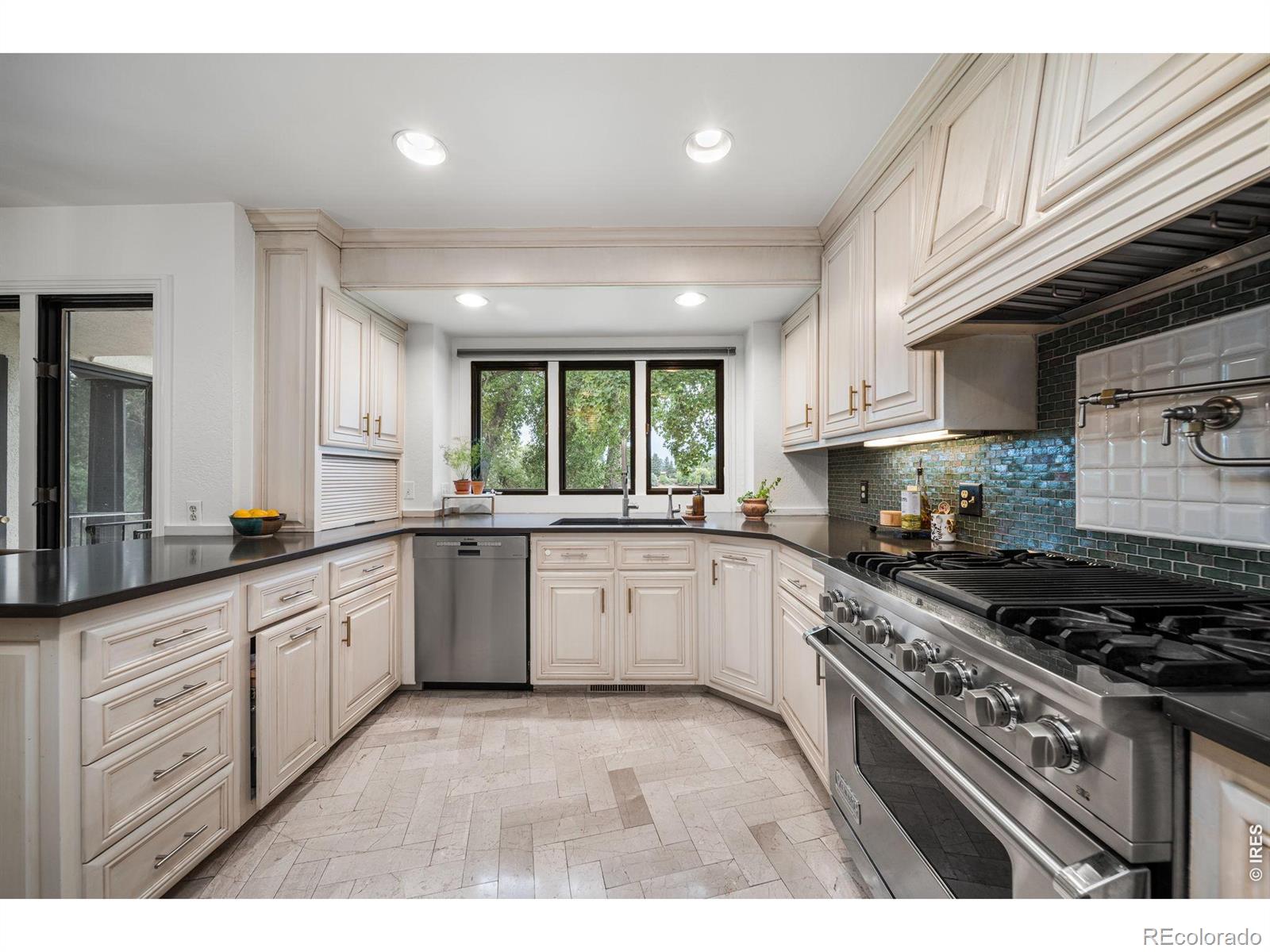 MLS Image #17 for 2109  country club cove,fort collins, Colorado