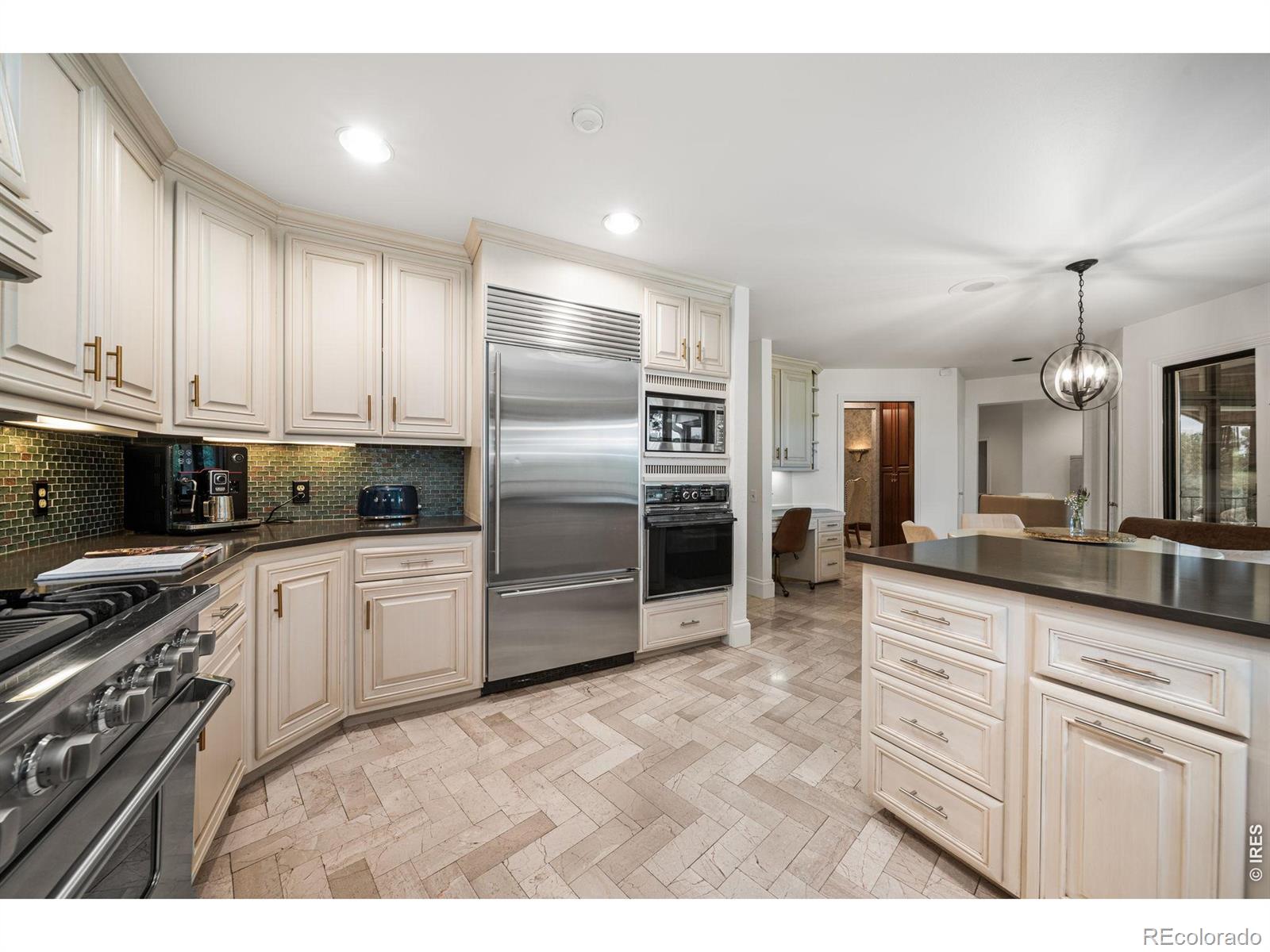 MLS Image #18 for 2109  country club cove,fort collins, Colorado