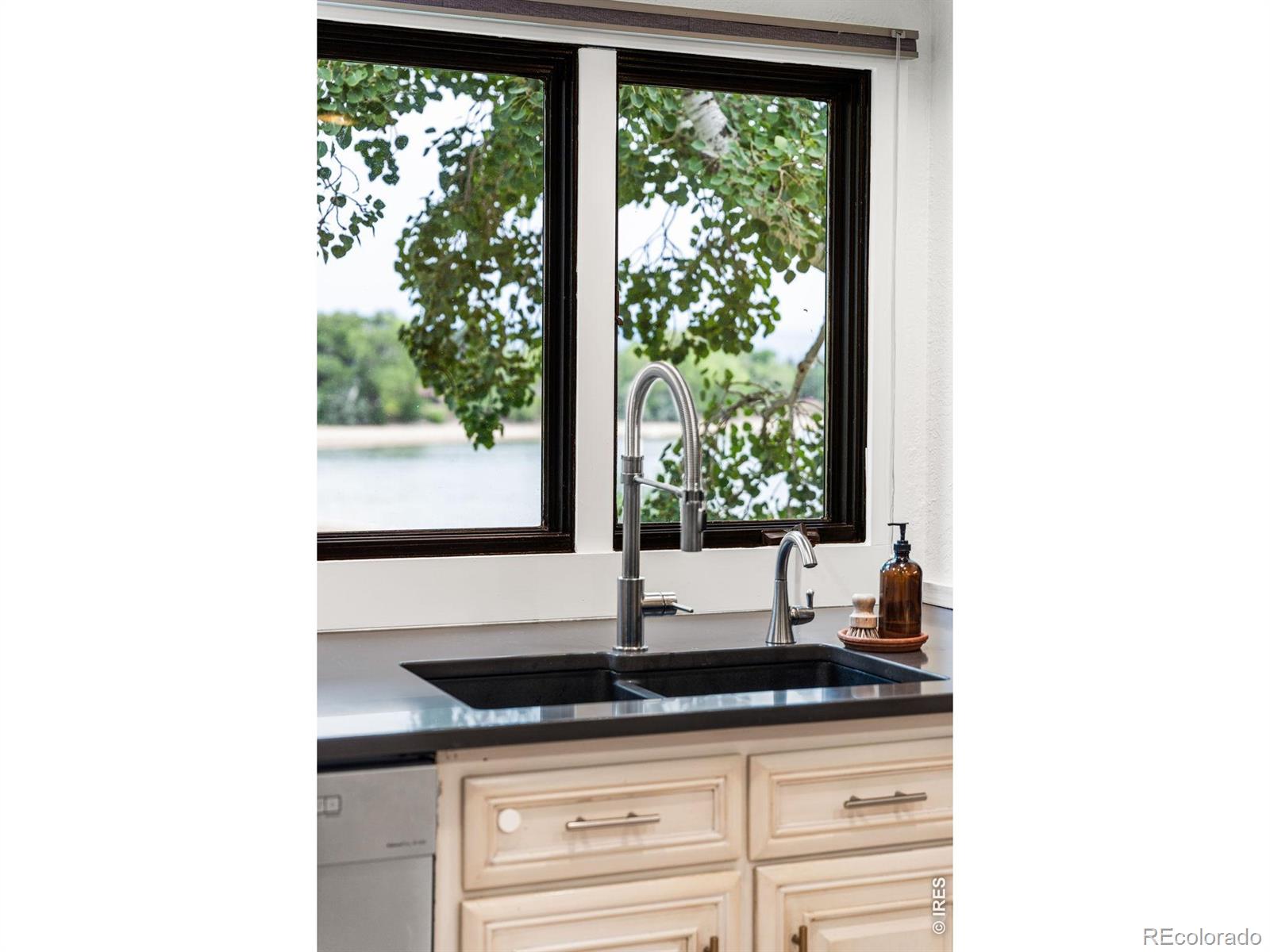 MLS Image #19 for 2109  country club cove,fort collins, Colorado