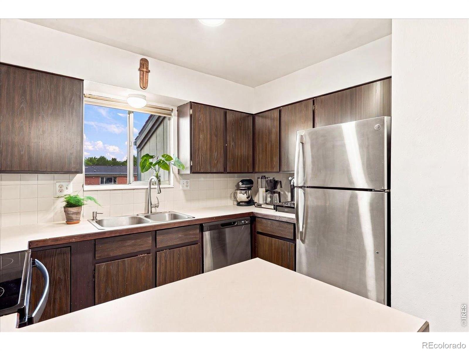 MLS Image #6 for 1727  azalea drive,fort collins, Colorado
