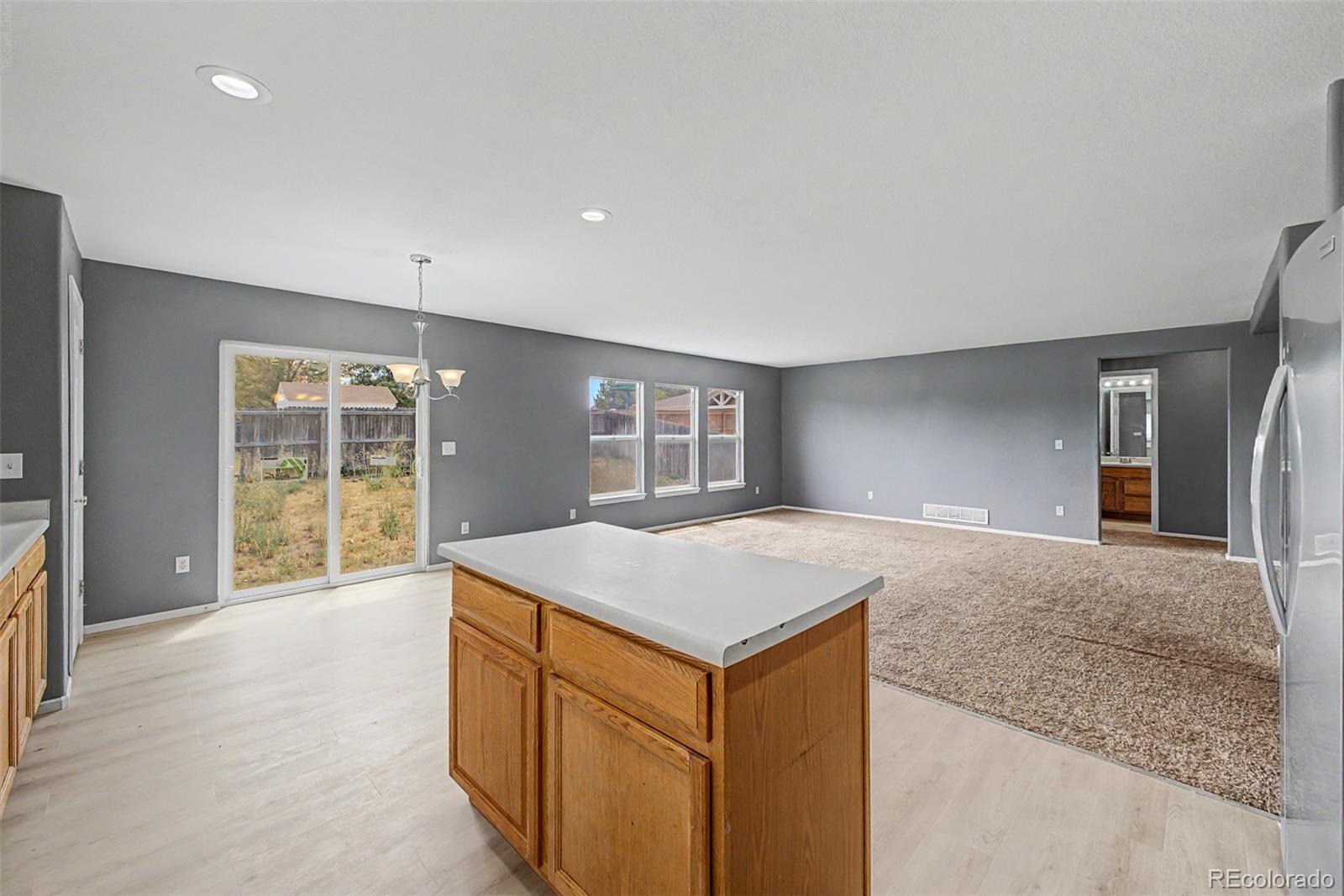 MLS Image #14 for 15372 e 100th court,commerce city, Colorado