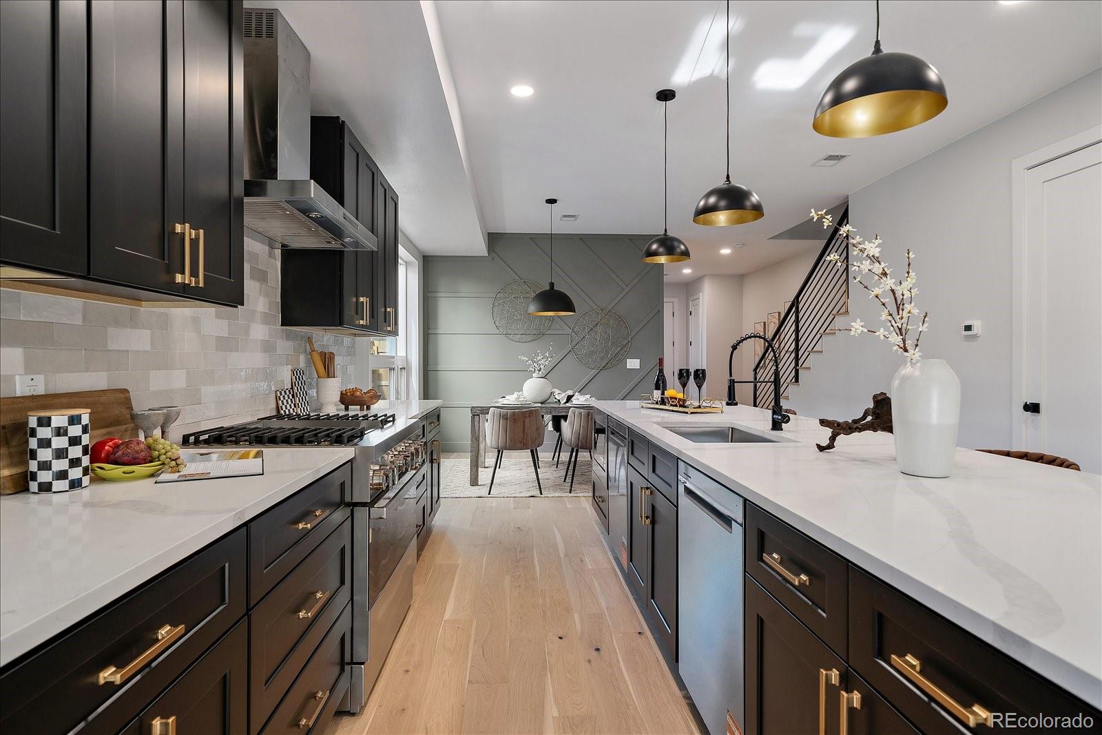 MLS Image #10 for 3565 s corona street,englewood, Colorado