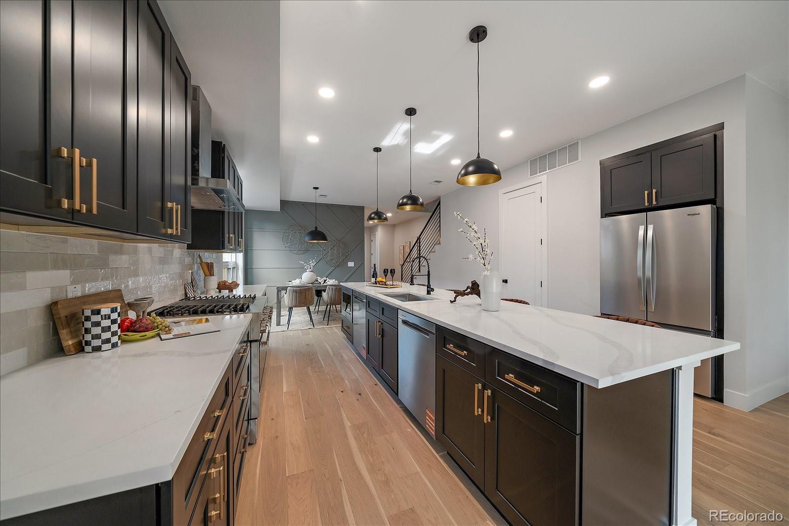 MLS Image #11 for 3565 s corona street,englewood, Colorado