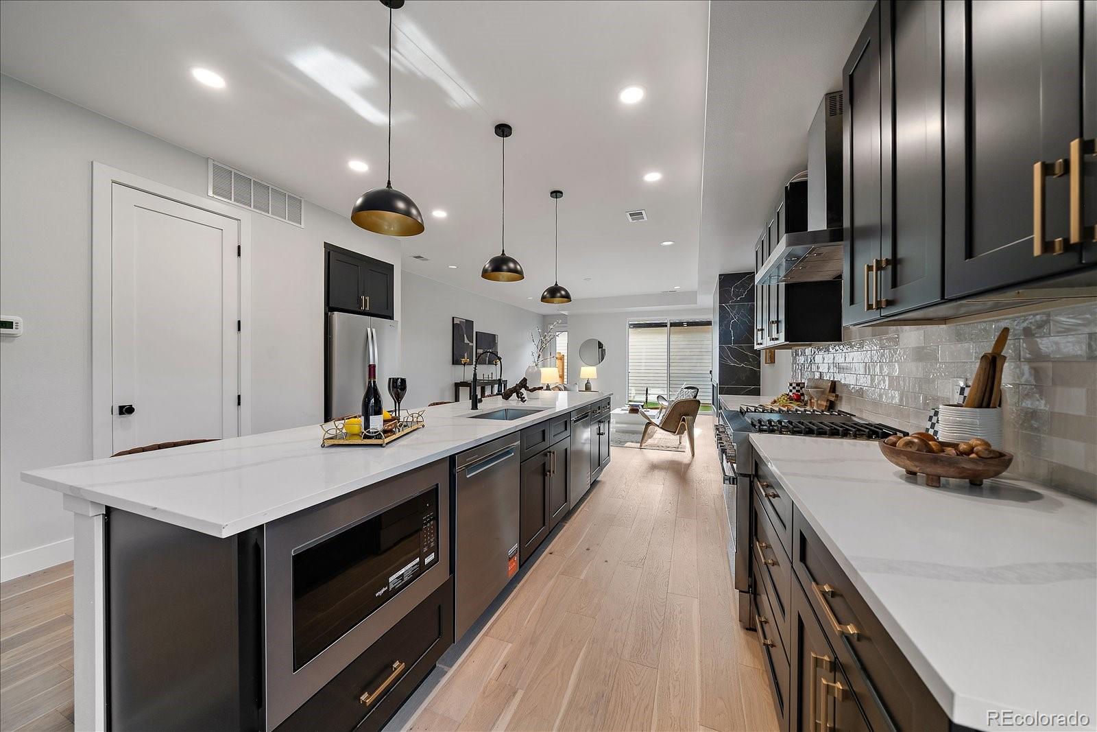 MLS Image #12 for 3565 s corona street,englewood, Colorado