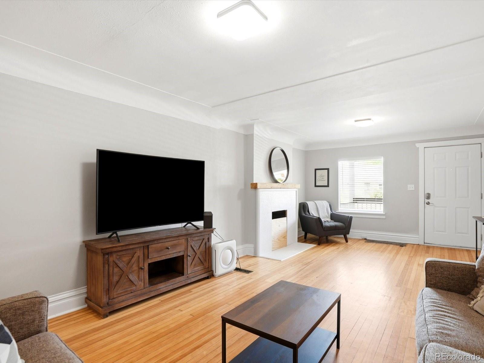 MLS Image #10 for 2343 n downing street,denver, Colorado