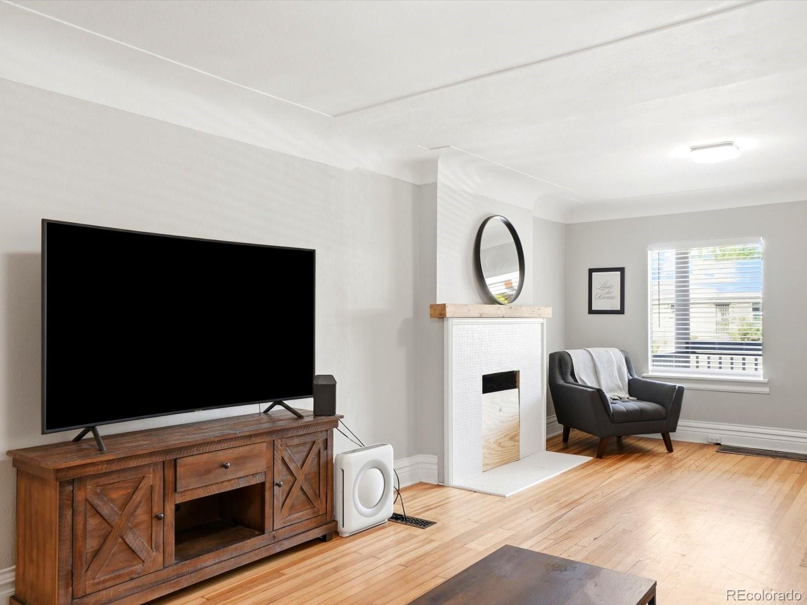 MLS Image #11 for 2343 n downing street,denver, Colorado