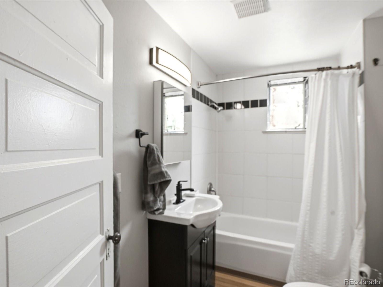 MLS Image #18 for 2343 n downing street,denver, Colorado