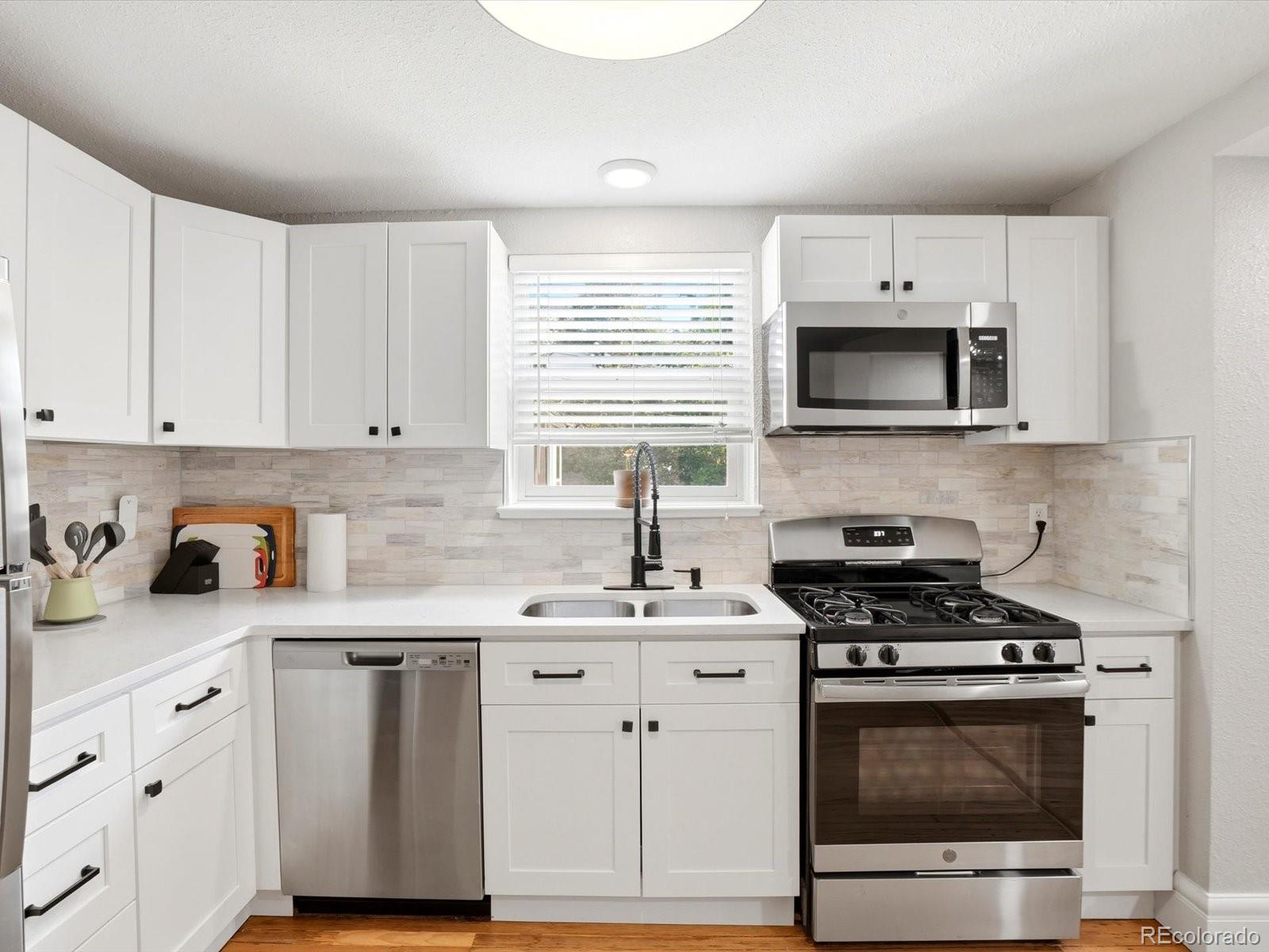 MLS Image #24 for 2343 n downing street,denver, Colorado