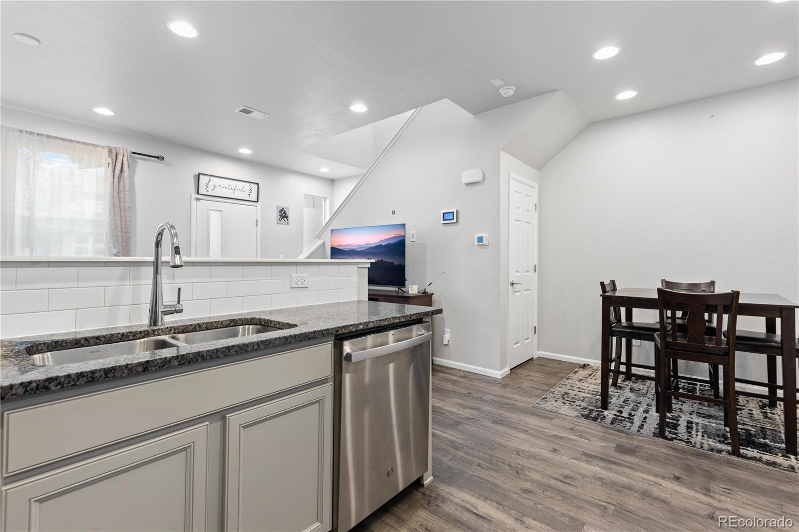 MLS Image #10 for 19231 e 65th avenue,denver, Colorado