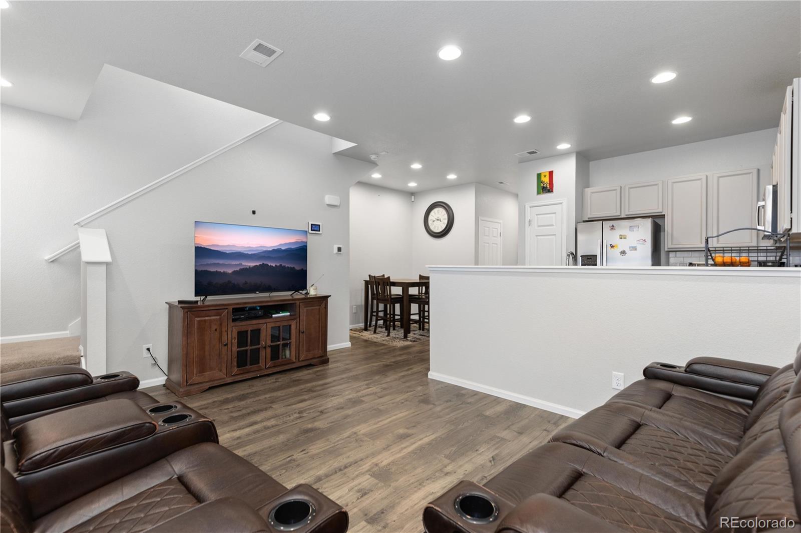 MLS Image #5 for 19231 e 65th avenue,denver, Colorado