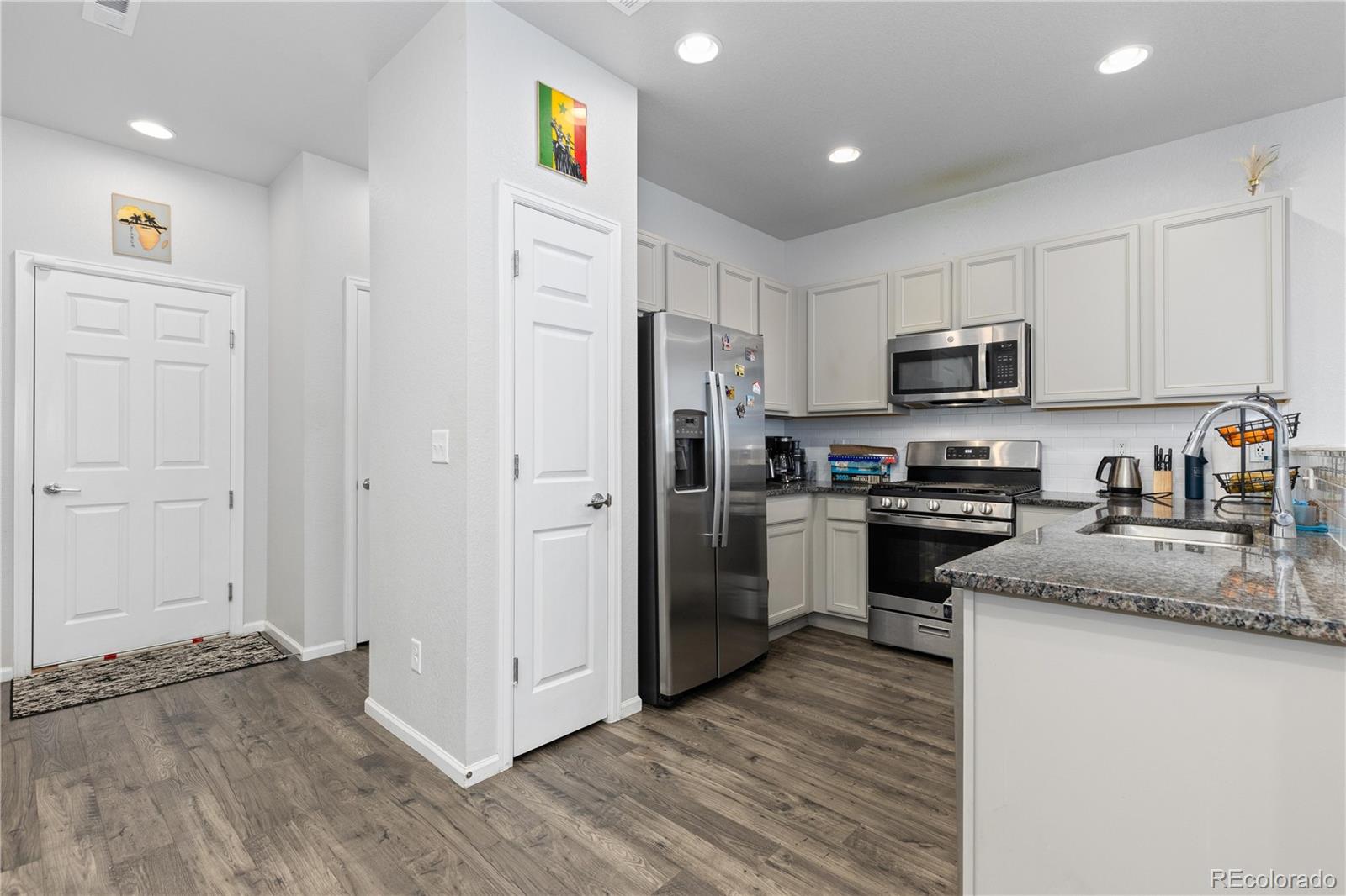 MLS Image #7 for 19231 e 65th avenue,denver, Colorado