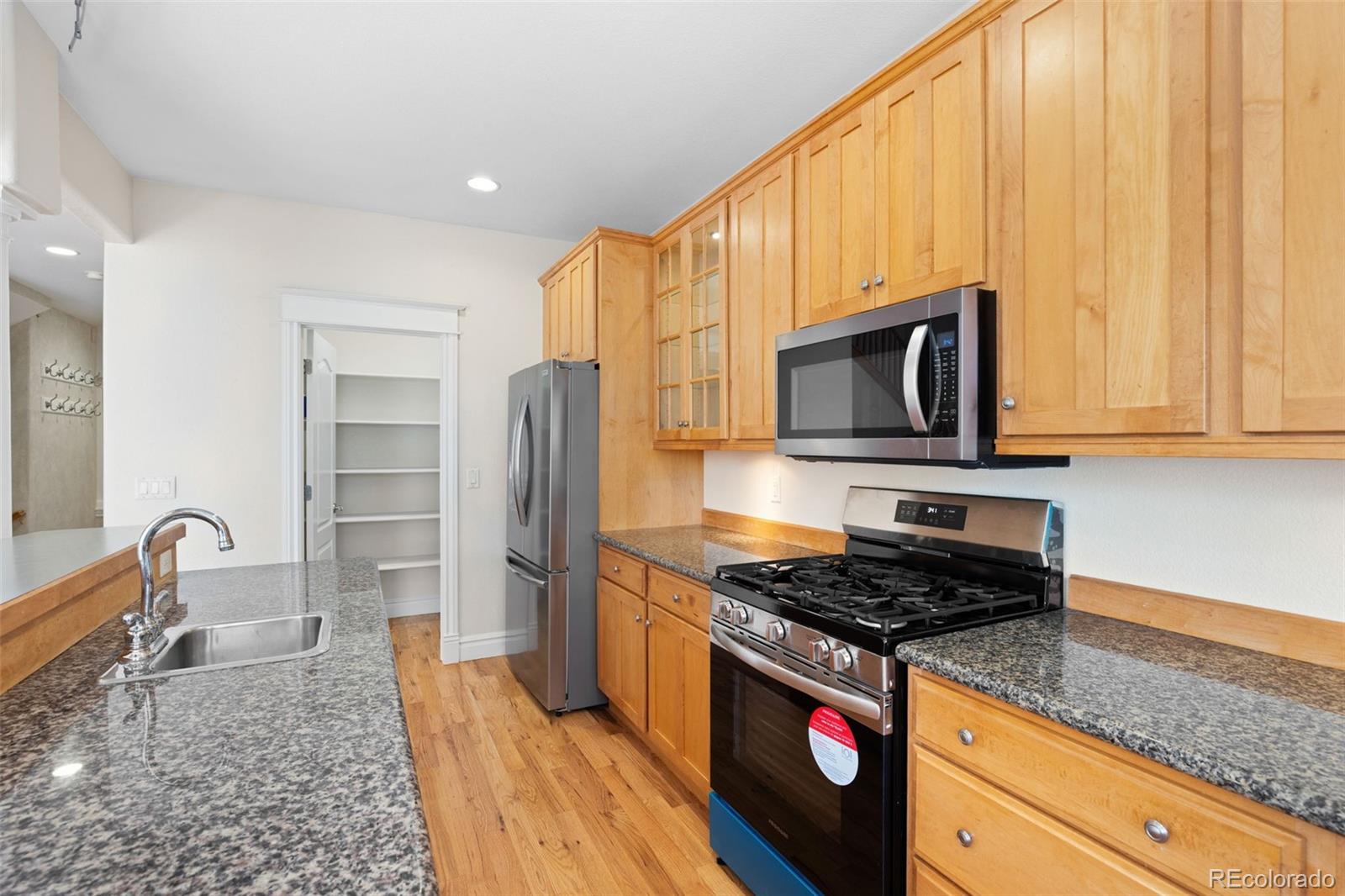 MLS Image #14 for 1145  harrison street ,denver, Colorado