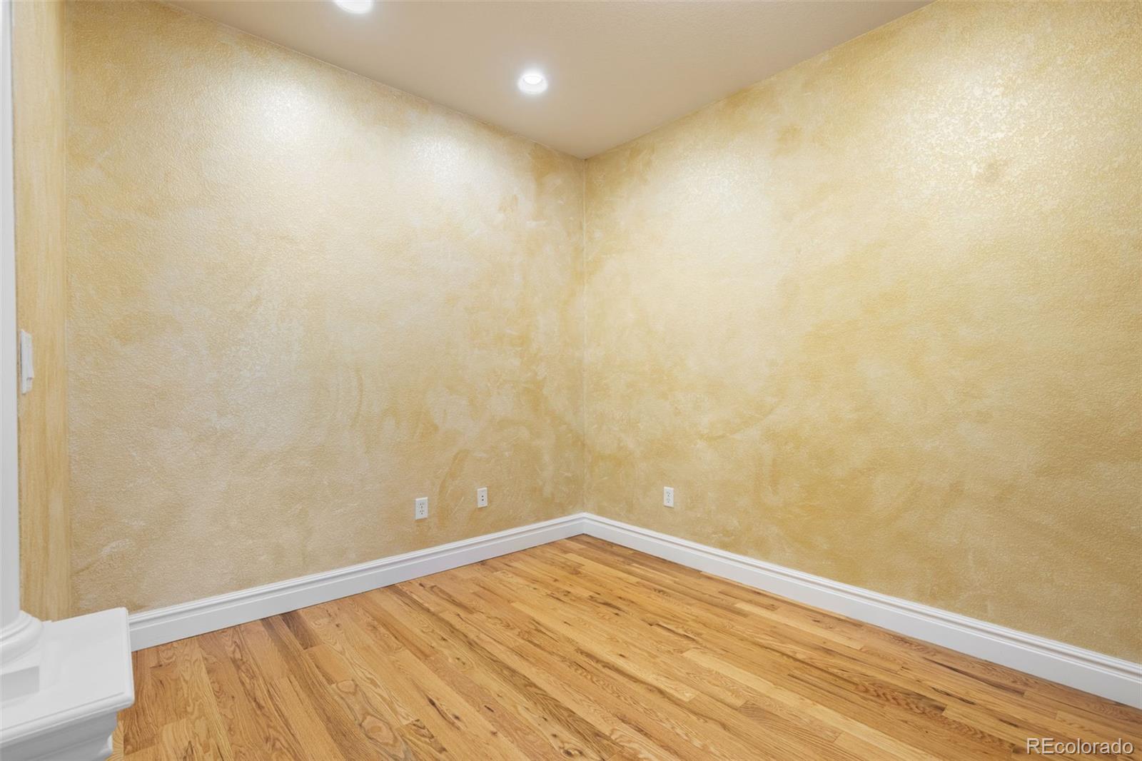 MLS Image #4 for 1145  harrison street ,denver, Colorado