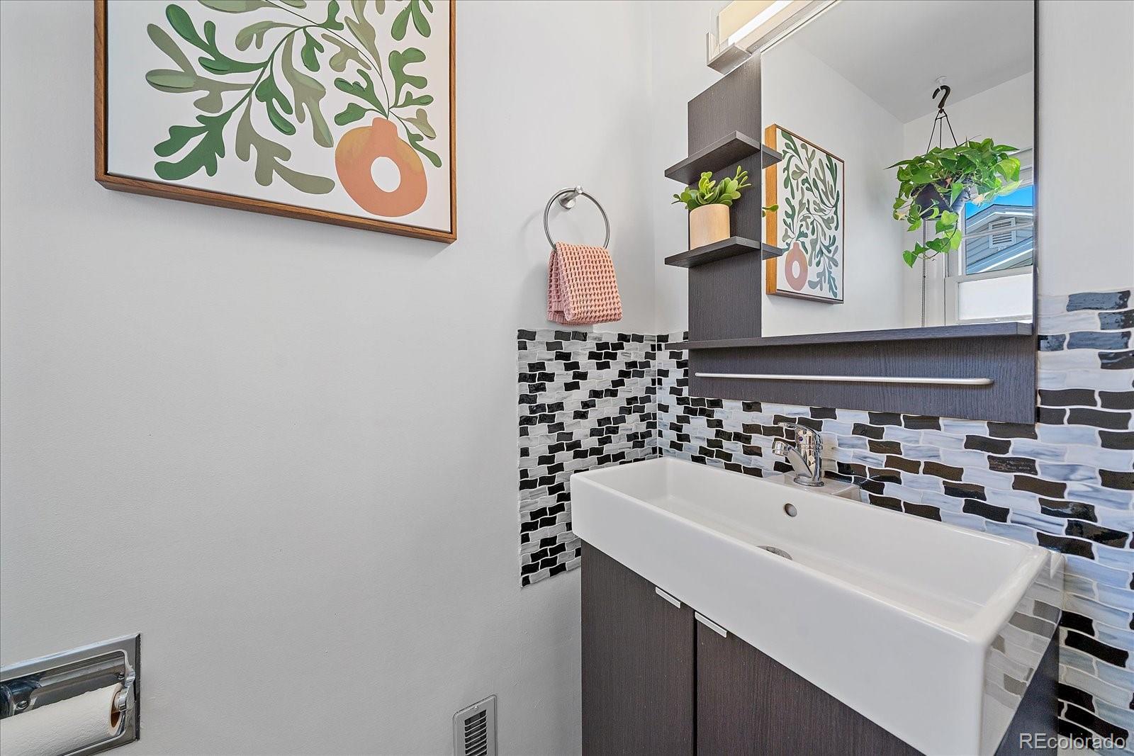 MLS Image #25 for 4955 s galapago street,englewood, Colorado