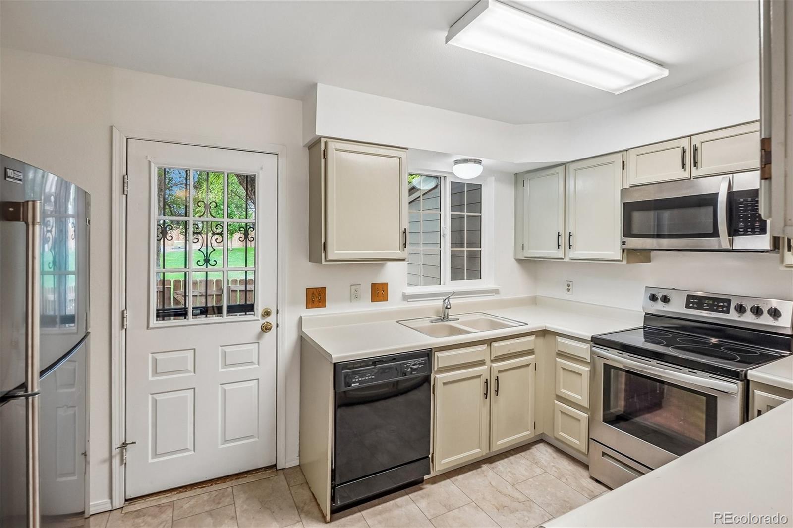 MLS Image #13 for 10212 w dartmouth avenue,denver, Colorado