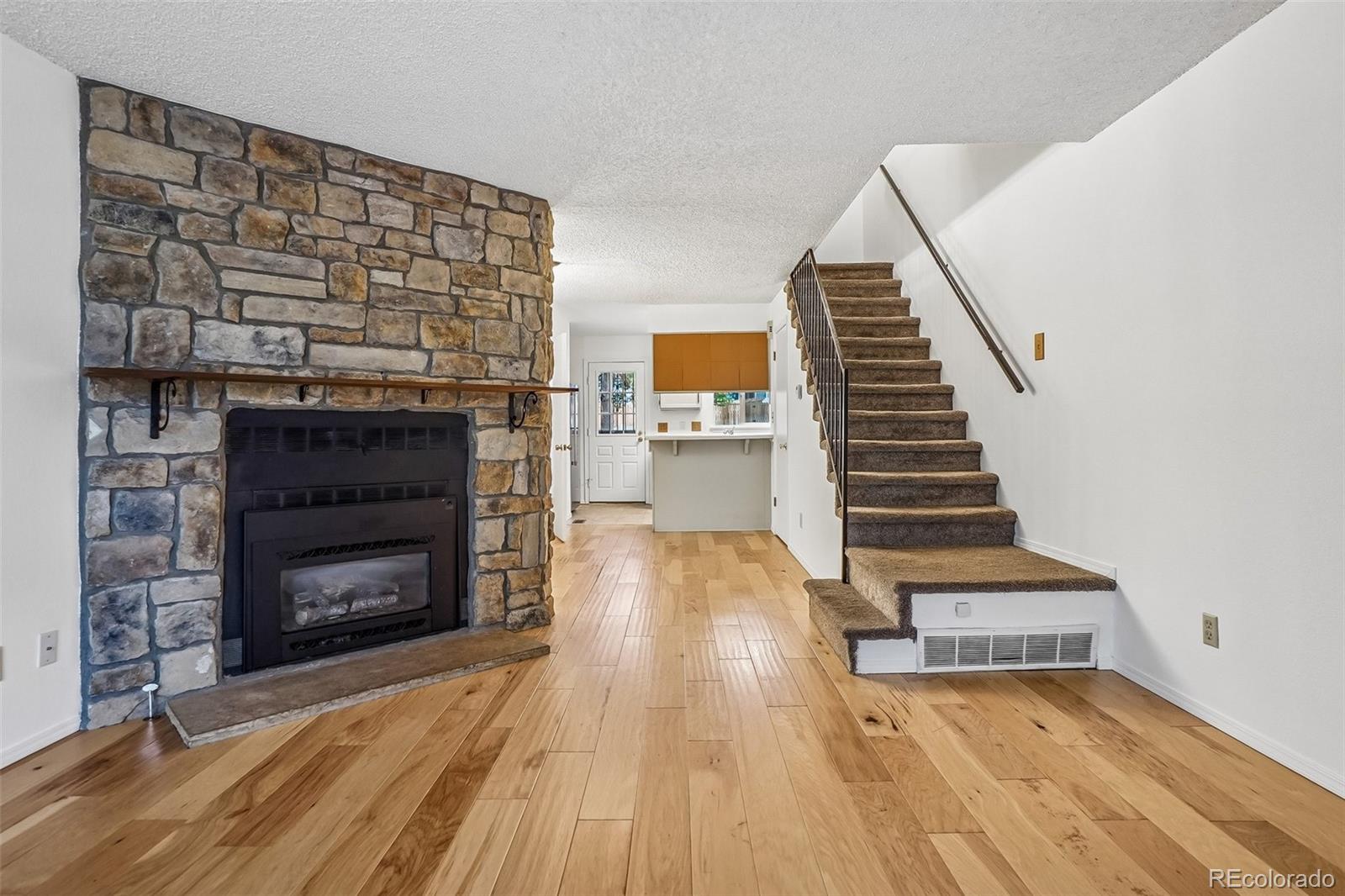 MLS Image #7 for 10212 w dartmouth avenue,denver, Colorado