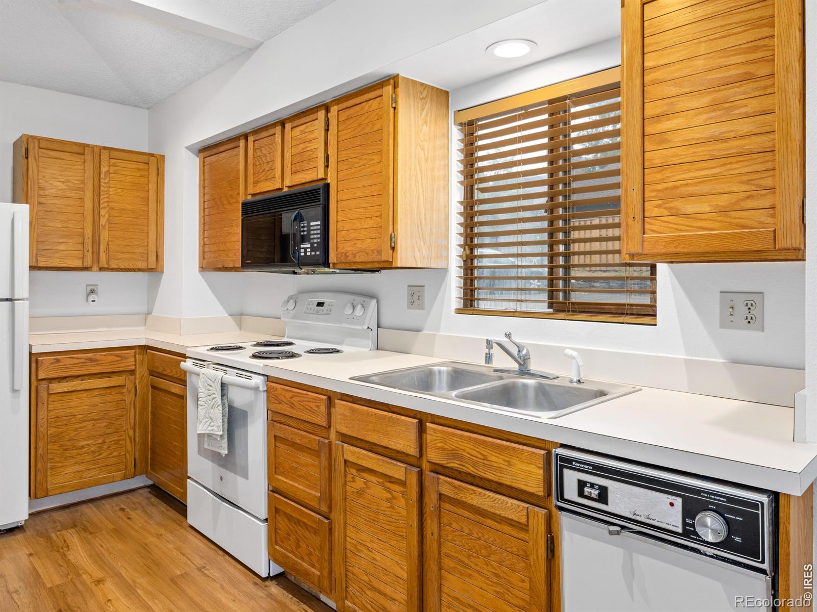 MLS Image #4 for 1010 s saint vrain avenue,estes park, Colorado