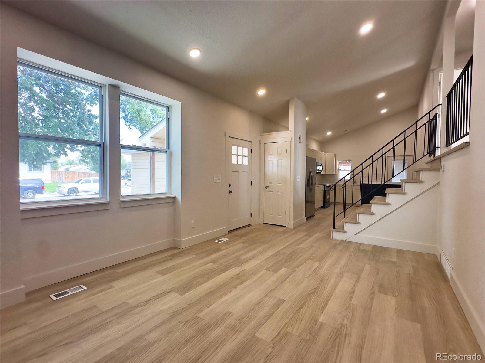 MLS Image #3 for 5128  columbus way,denver, Colorado