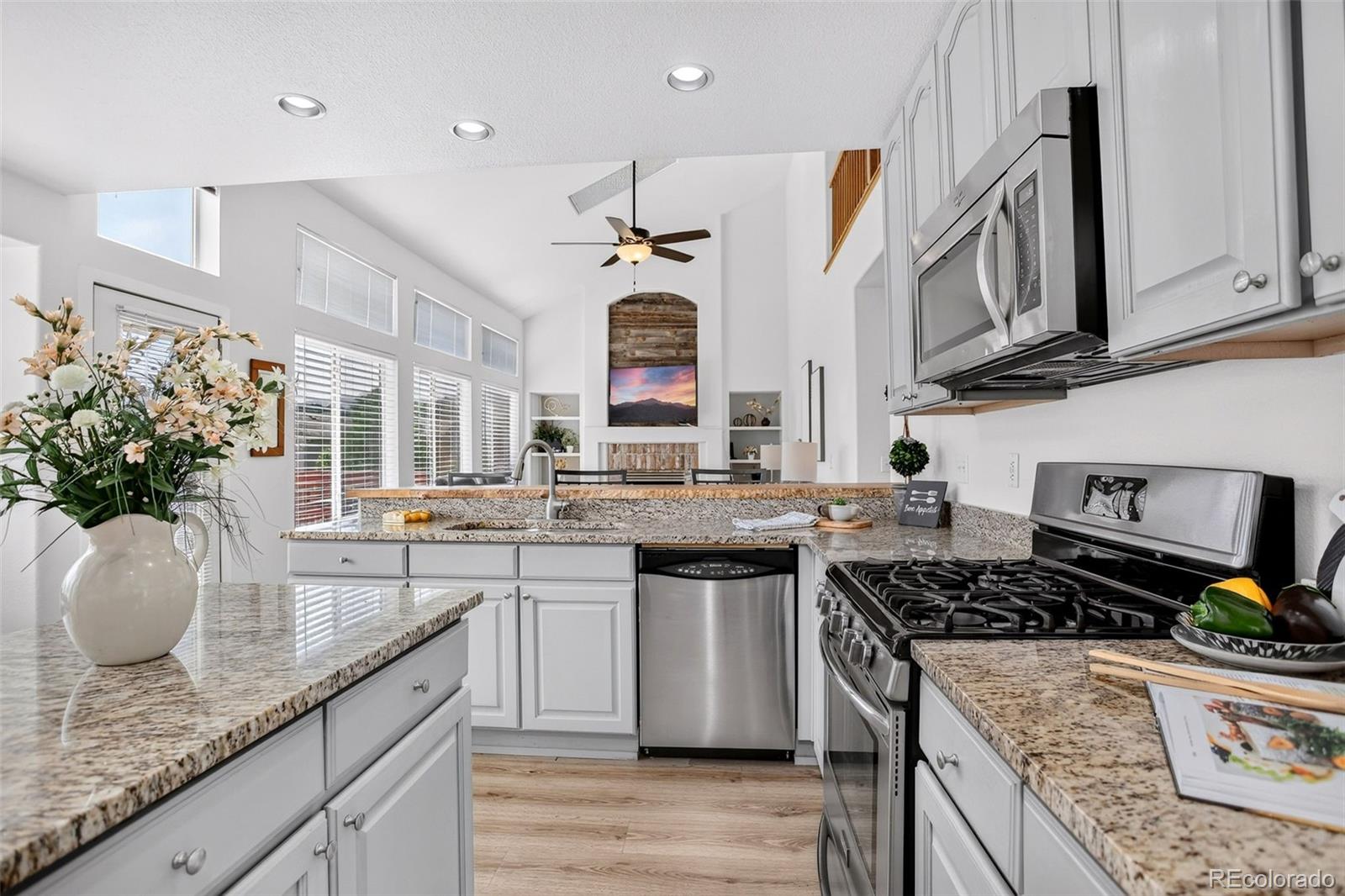 MLS Image #13 for 9234 w hinsdale place,littleton, Colorado