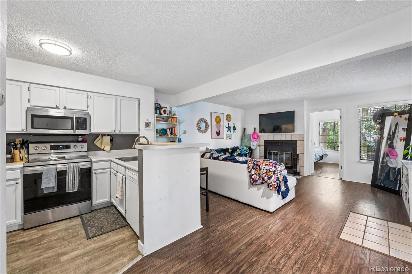 MLS Image #11 for 4840 e kentucky avenue,denver, Colorado
