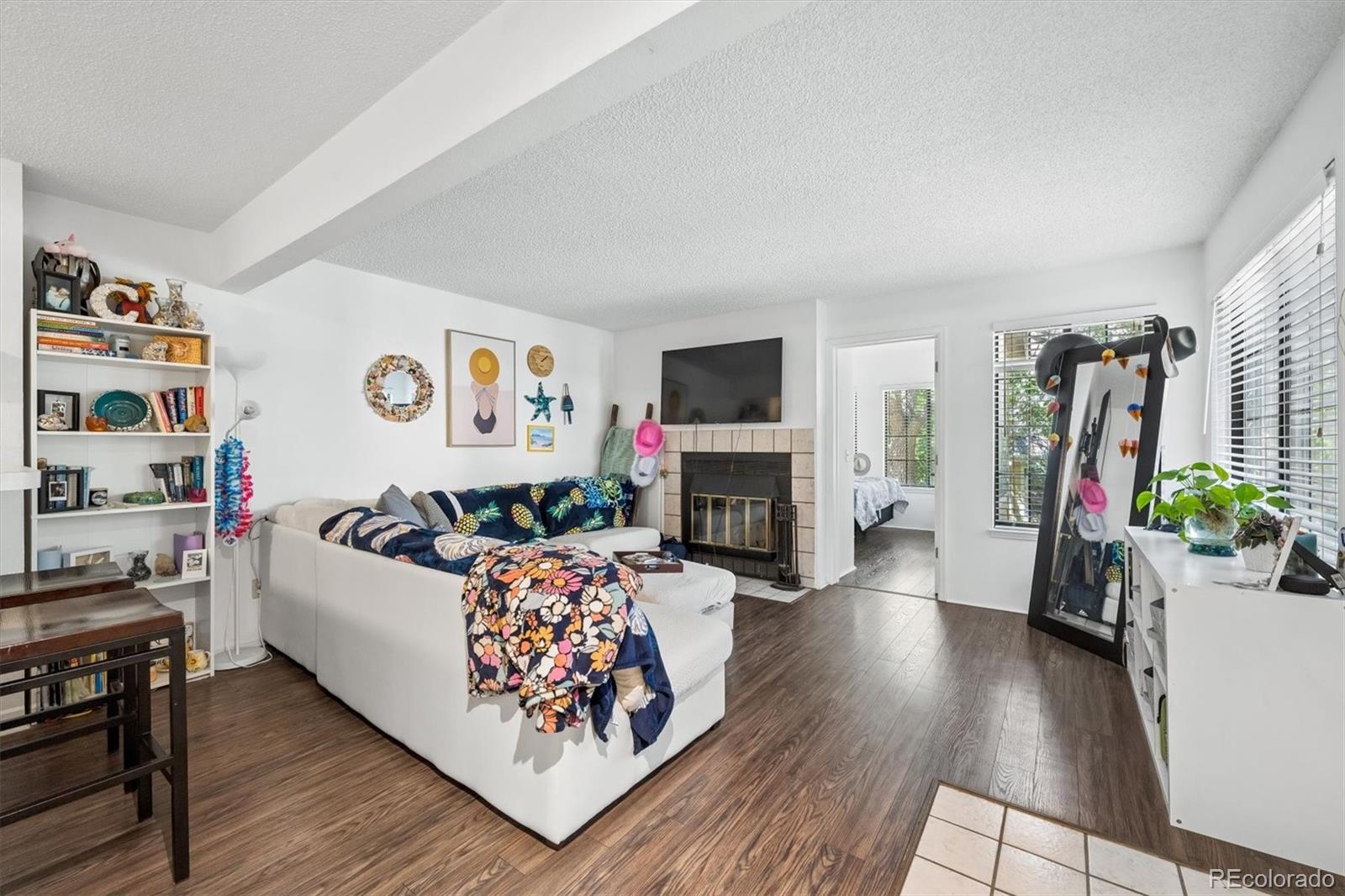 MLS Image #4 for 4840 e kentucky avenue,denver, Colorado