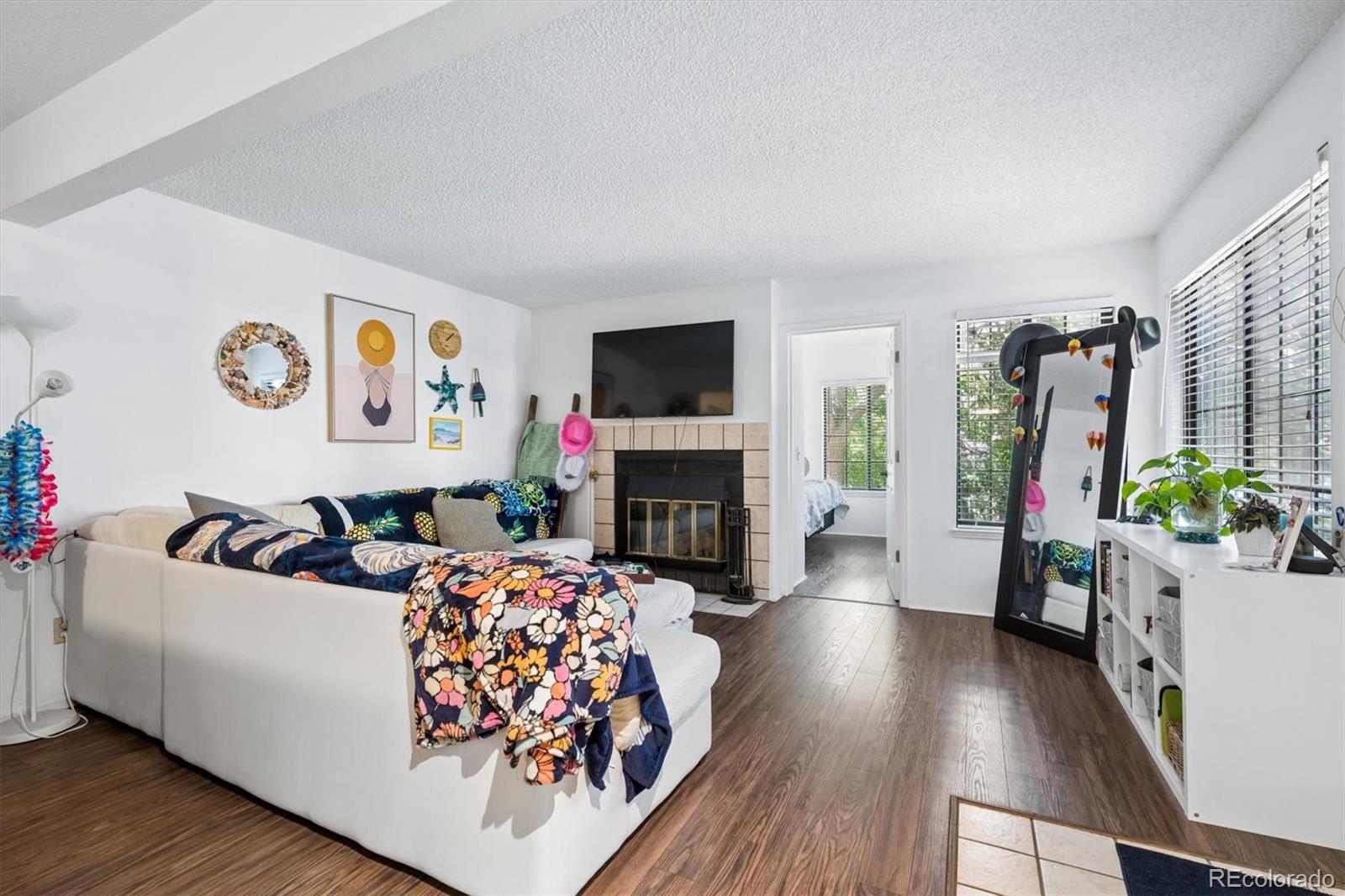 MLS Image #5 for 4840 e kentucky avenue,denver, Colorado