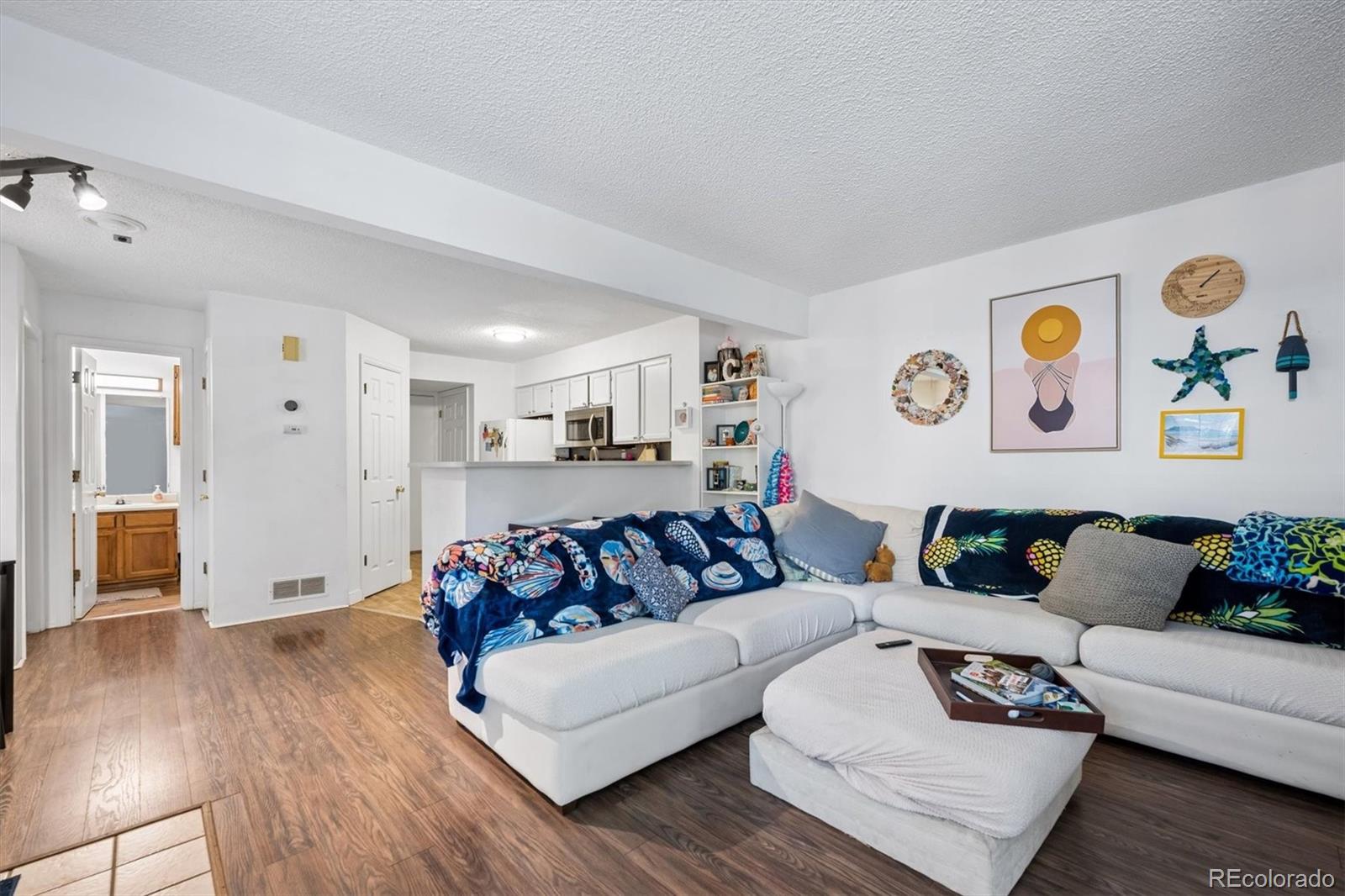 MLS Image #8 for 4840 e kentucky avenue,denver, Colorado