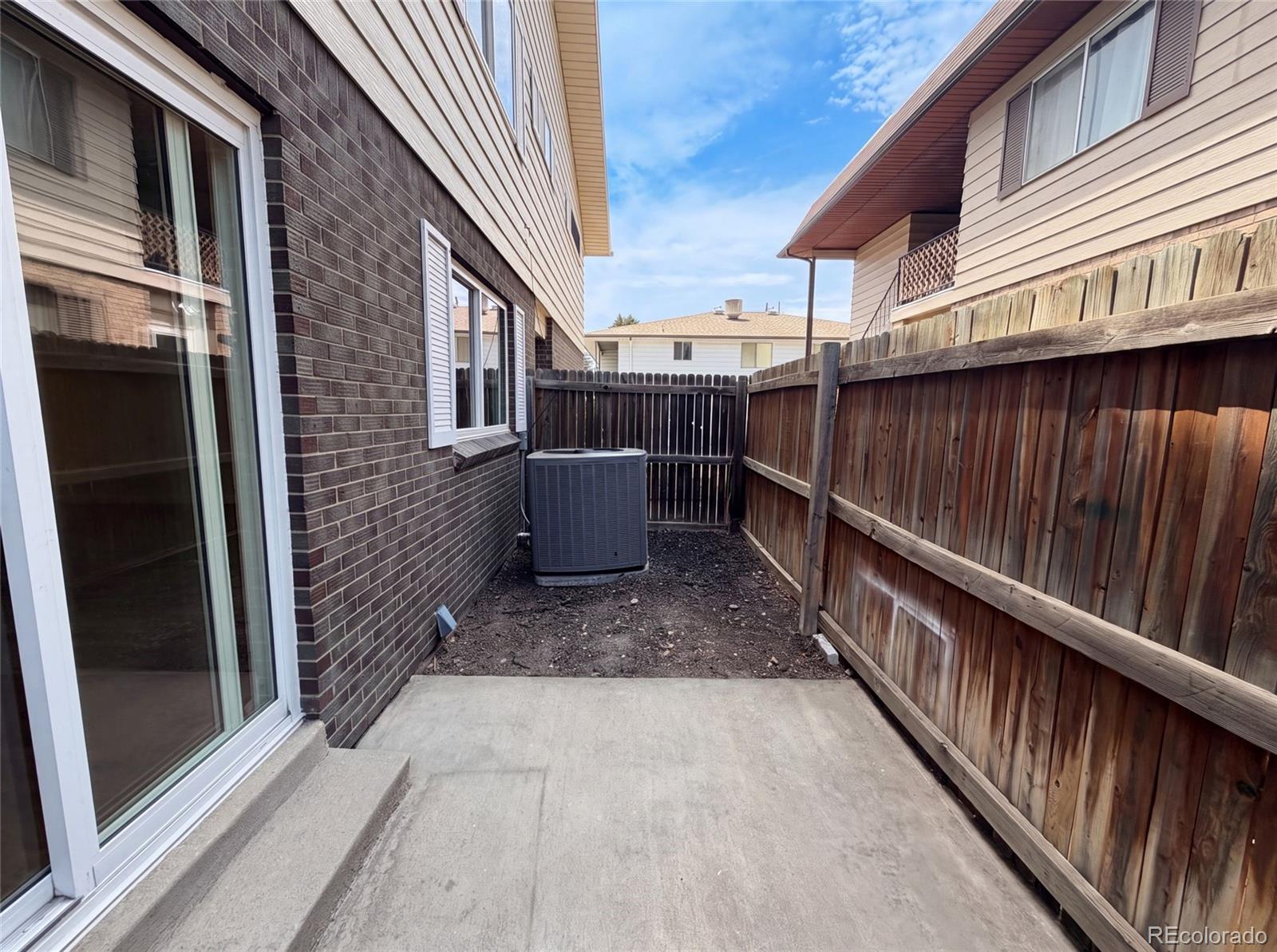 MLS Image #14 for 9867  lane street,denver, Colorado