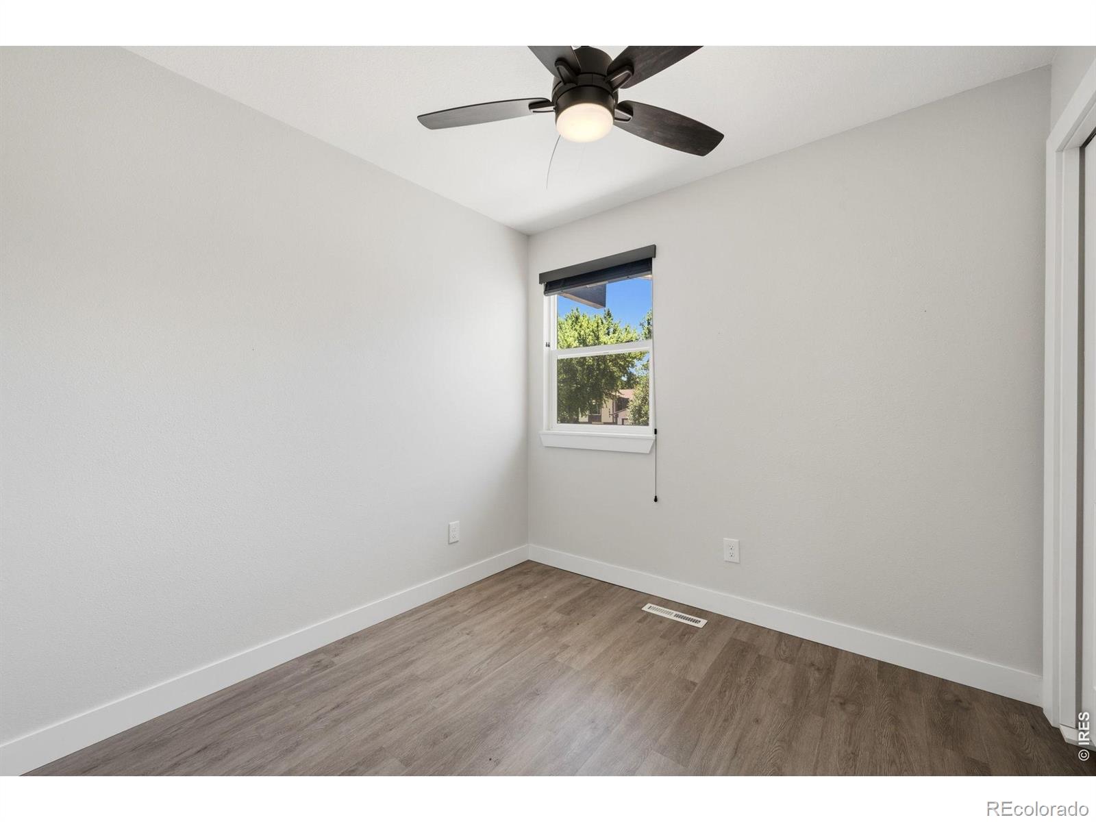 MLS Image #5 for 1640  amherst drive,longmont, Colorado