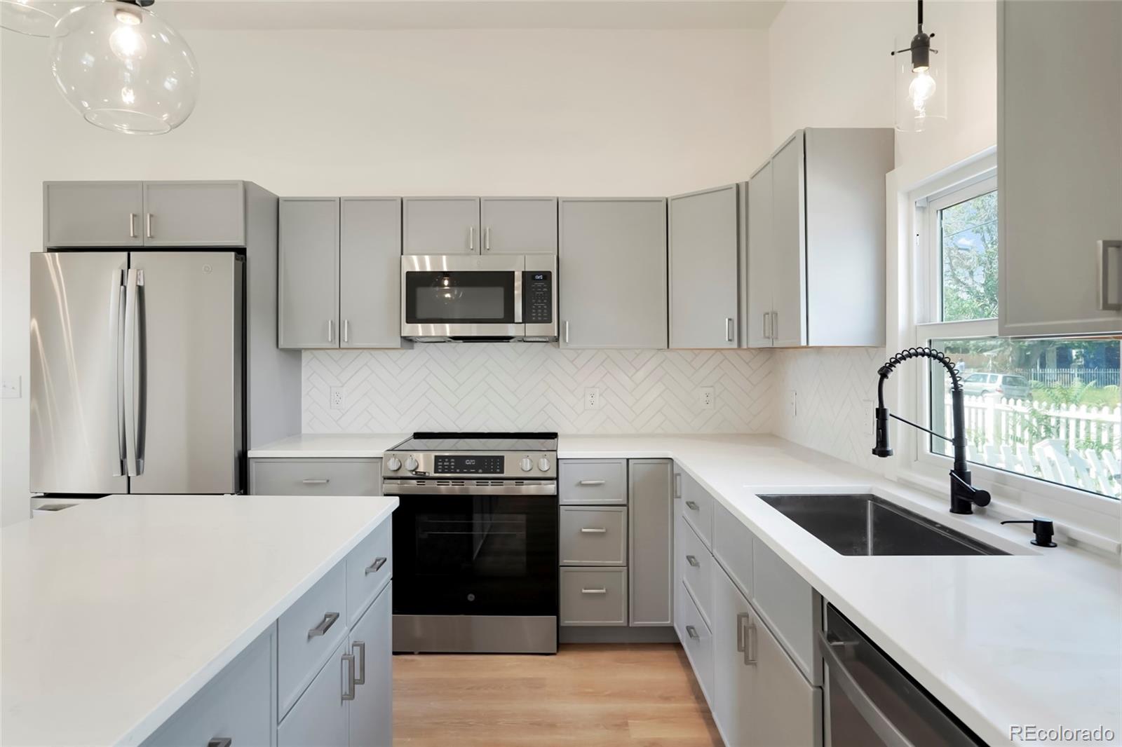 MLS Image #12 for 4736  clayton street,denver, Colorado