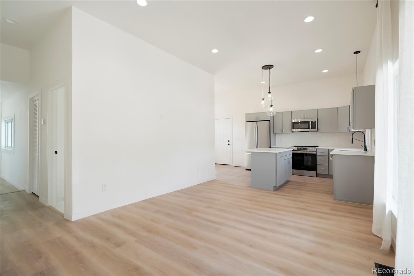MLS Image #9 for 4736  clayton street,denver, Colorado