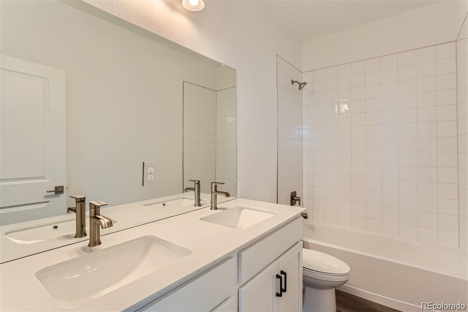 MLS Image #17 for 170 s vandriver way,aurora, Colorado