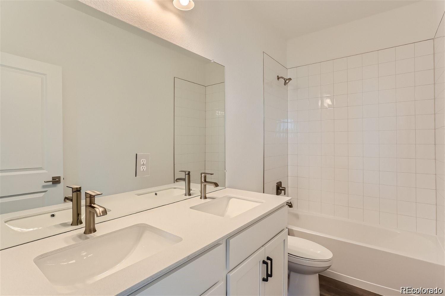 MLS Image #5 for 170 s vandriver way,aurora, Colorado