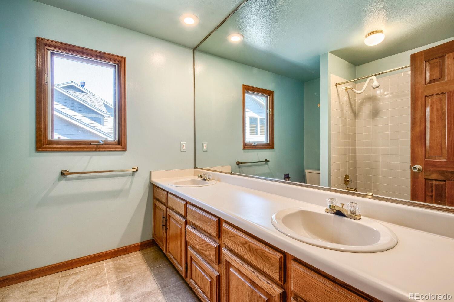 MLS Image #24 for 15956 e crestridge circle,aurora, Colorado