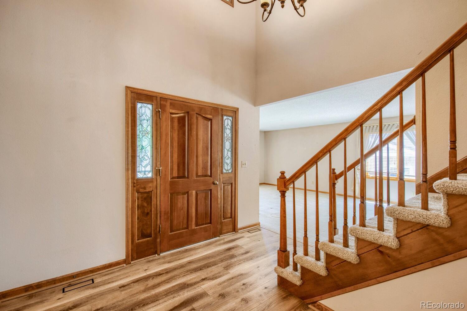 MLS Image #3 for 15956 e crestridge circle,aurora, Colorado