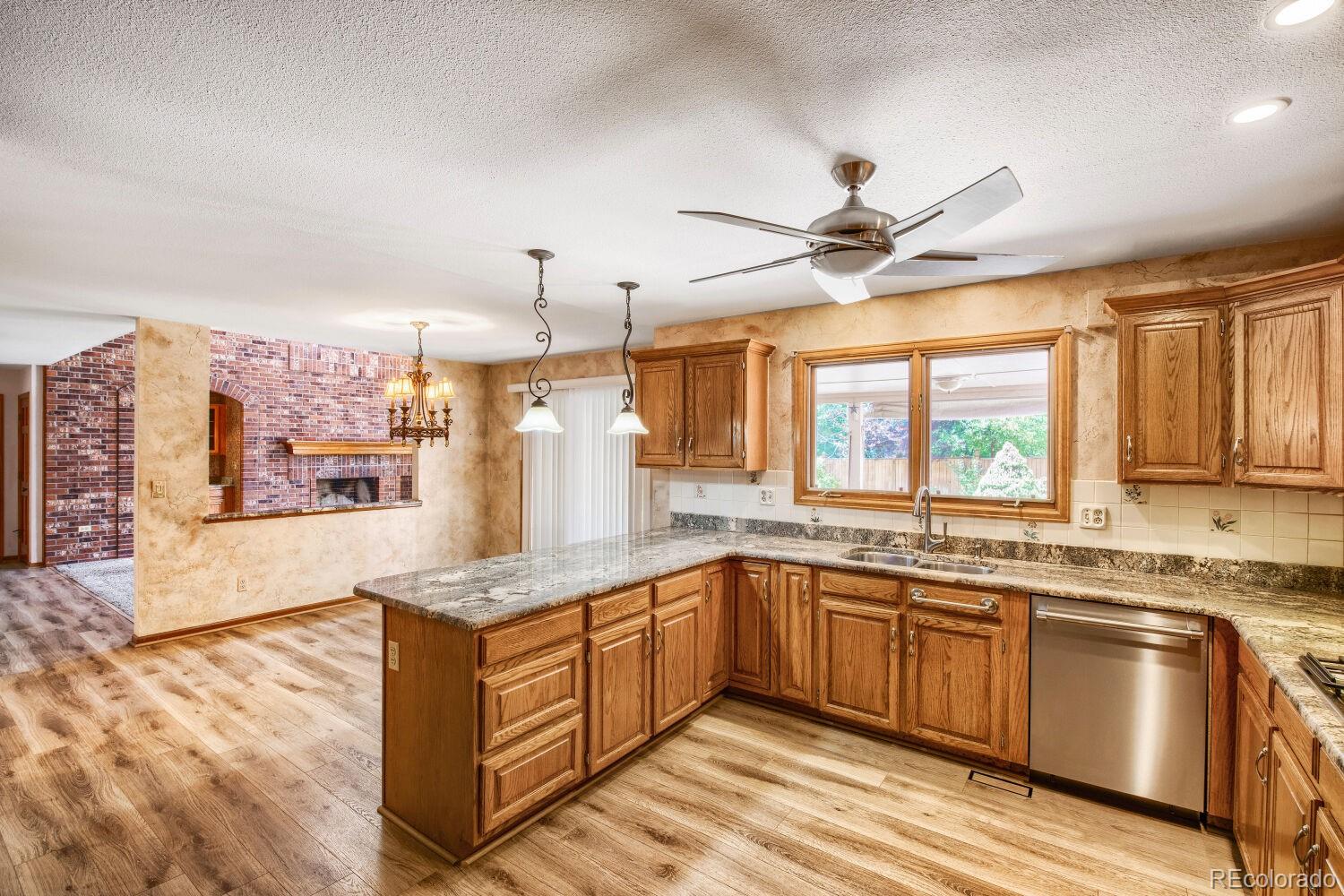 MLS Image #7 for 15956 e crestridge circle,aurora, Colorado