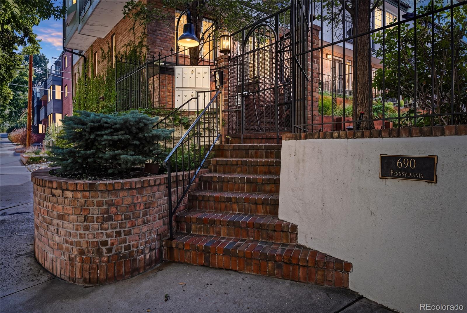 MLS Image #0 for 690 n pennsylvania street,denver, Colorado