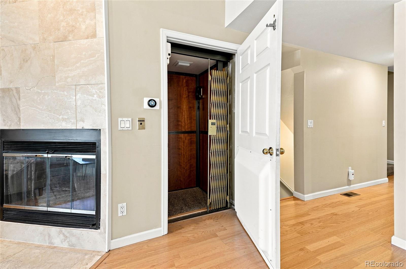 MLS Image #10 for 690 n pennsylvania street,denver, Colorado
