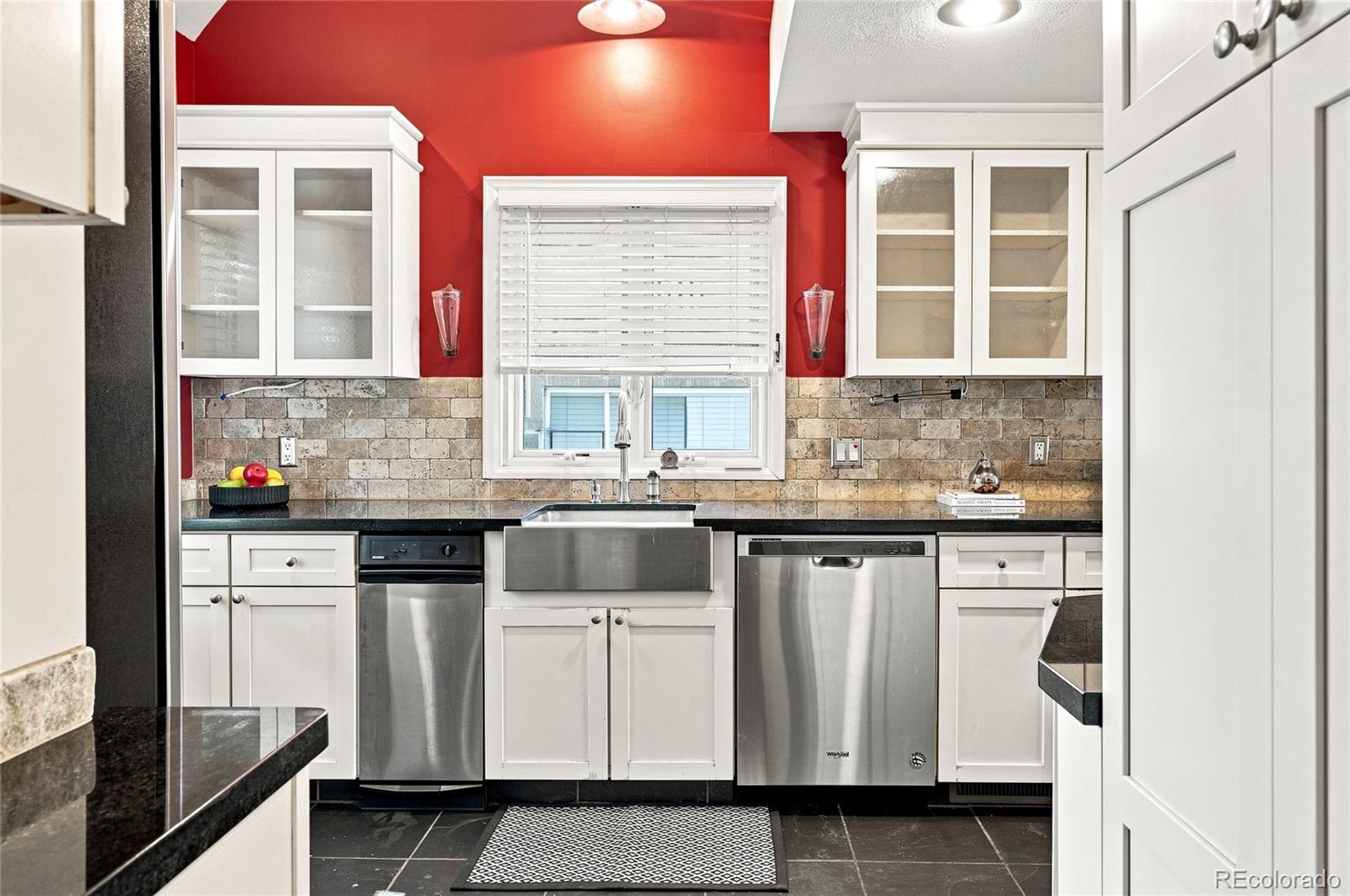 MLS Image #13 for 690 n pennsylvania street,denver, Colorado