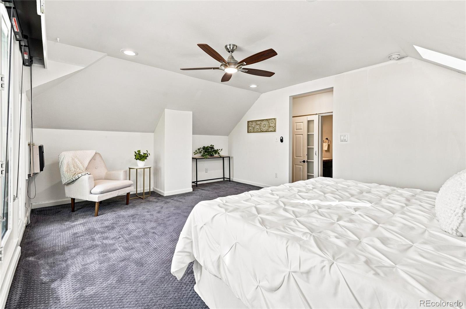 MLS Image #23 for 690 n pennsylvania street,denver, Colorado