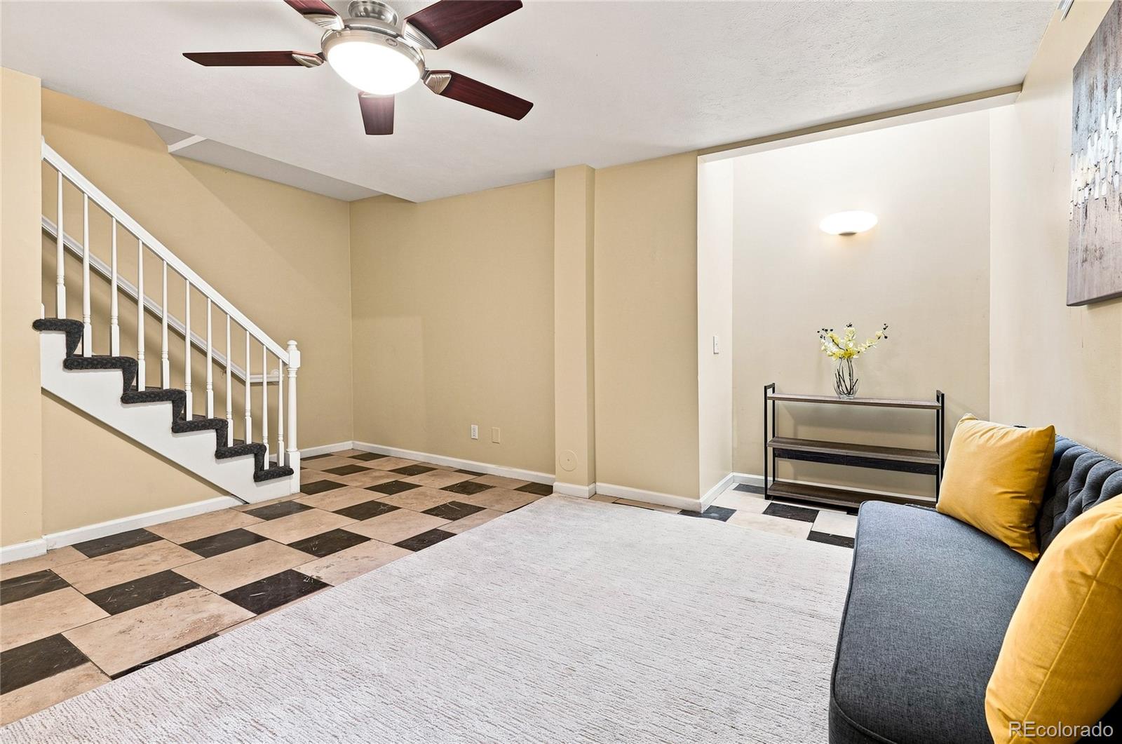 MLS Image #36 for 690 n pennsylvania street,denver, Colorado