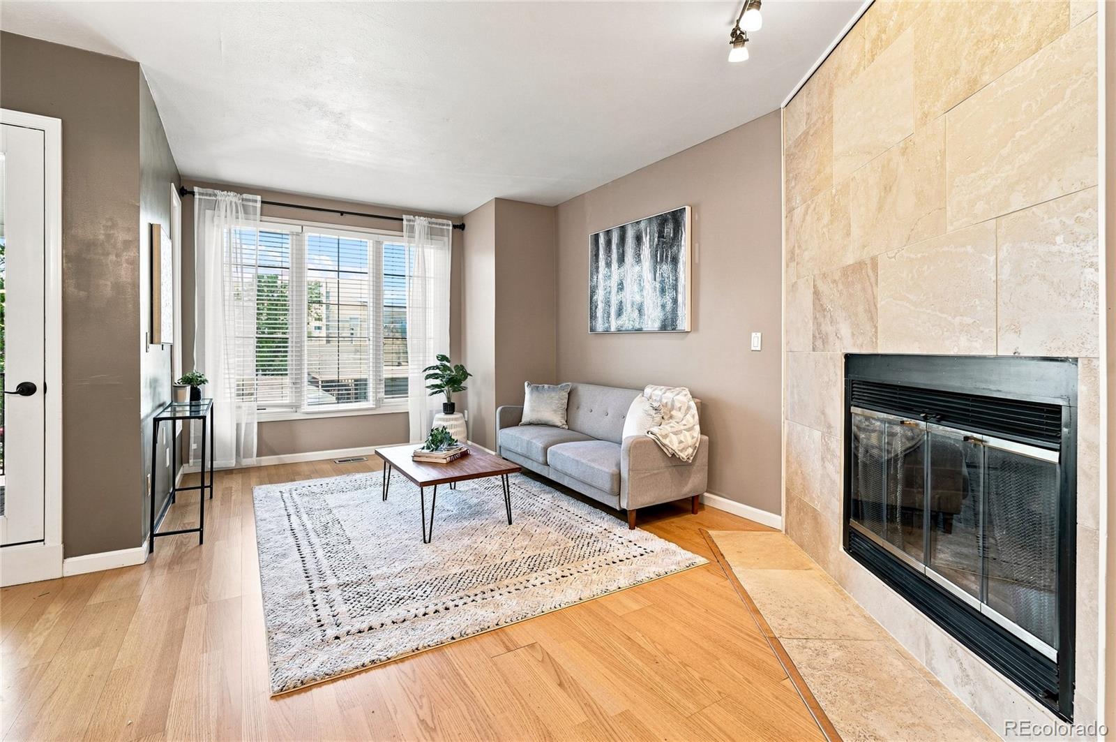 MLS Image #8 for 690 n pennsylvania street,denver, Colorado