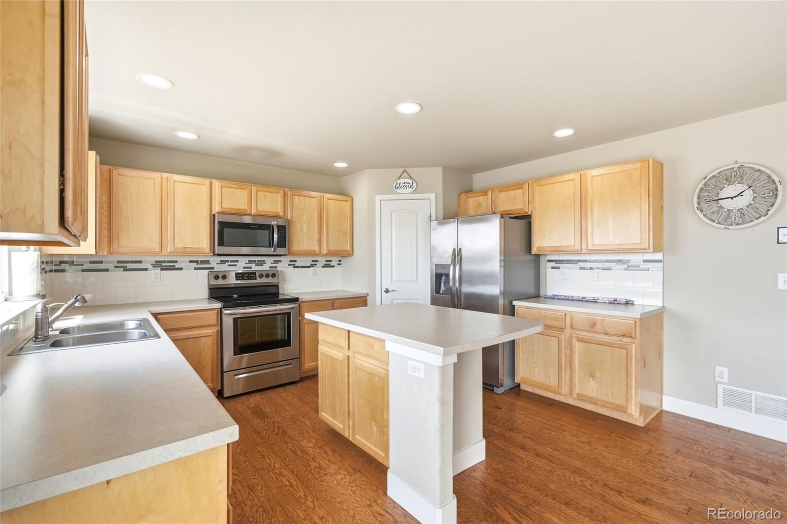 MLS Image #10 for 10512 w 18th street,greeley, Colorado