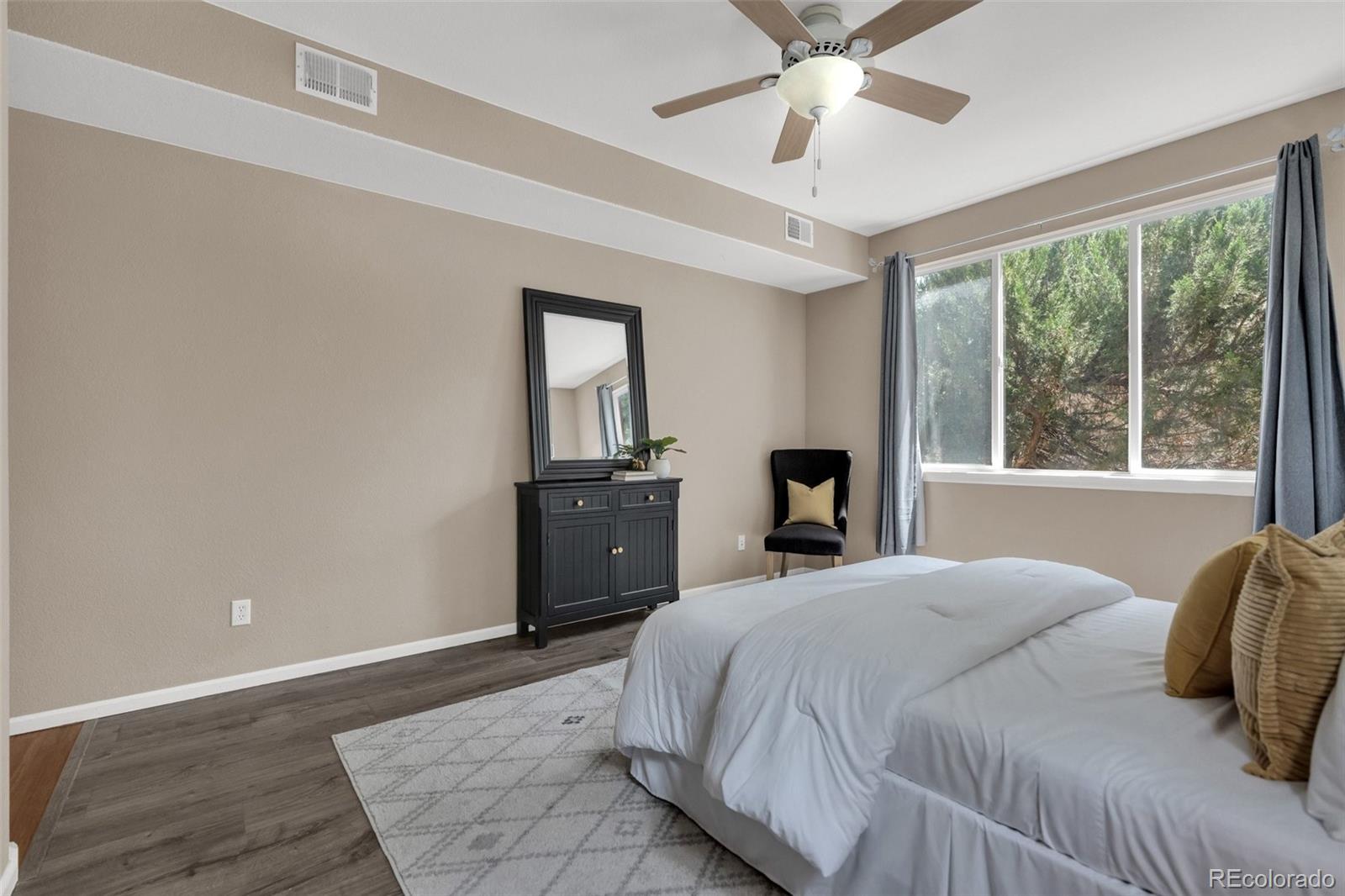 MLS Image #14 for 7111 s wenatchee way,aurora, Colorado