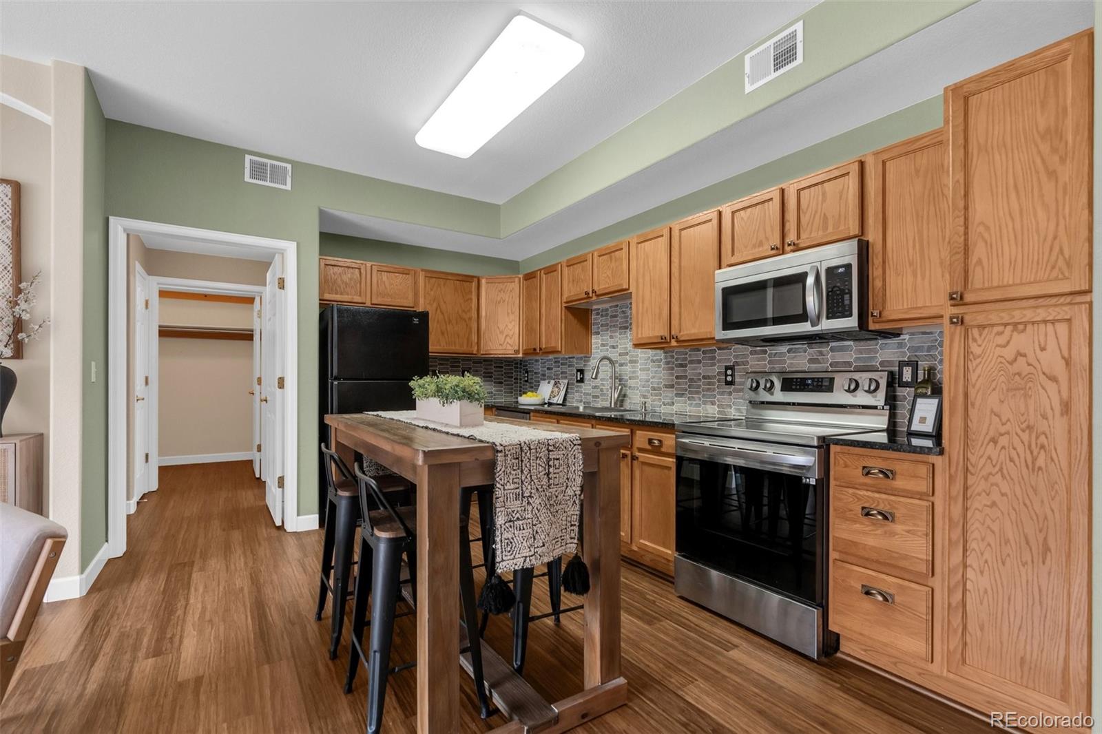 MLS Image #9 for 7111 s wenatchee way,aurora, Colorado