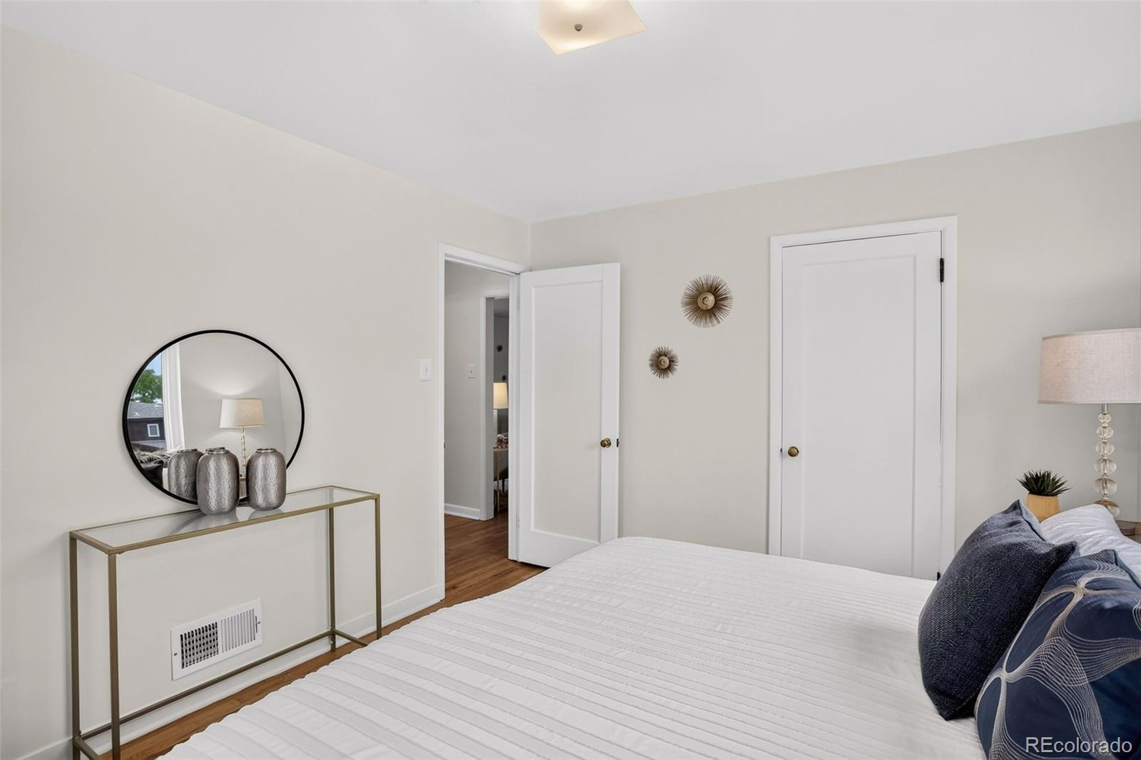 MLS Image #12 for 2716 s madison street,denver, Colorado