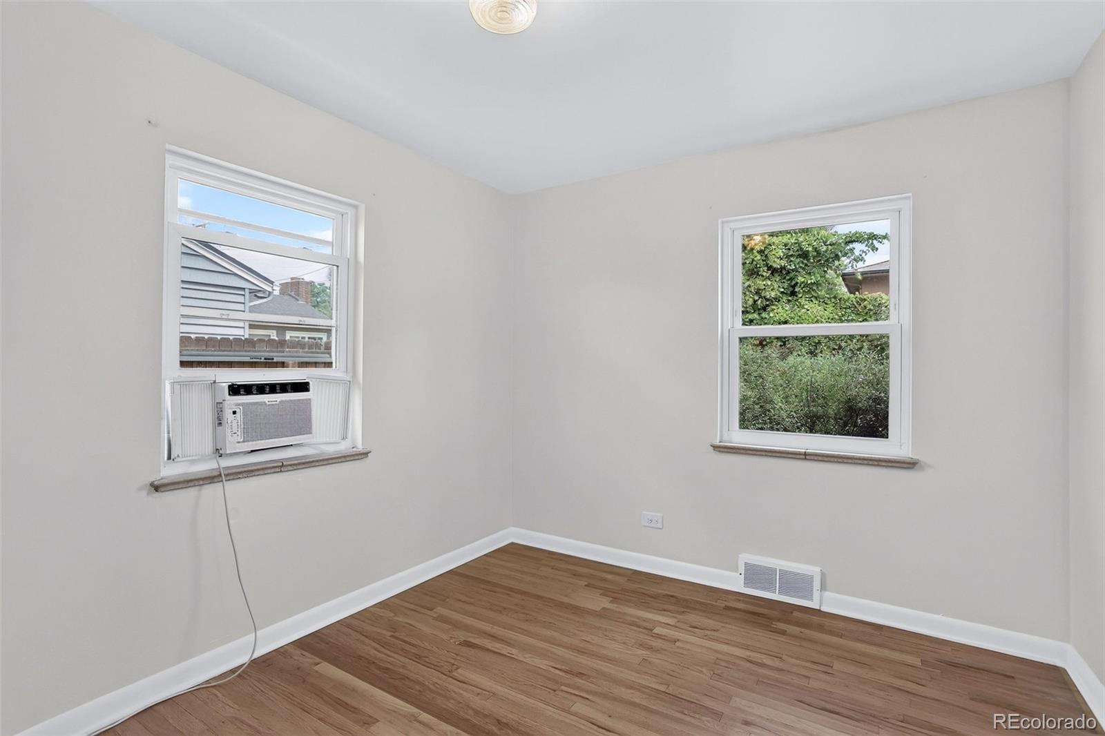 MLS Image #14 for 2716 s madison street,denver, Colorado